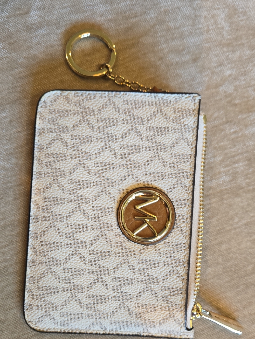 Michael Kors Beige and Gold Logo Zip Card Case Keychain Jetset travel wallet